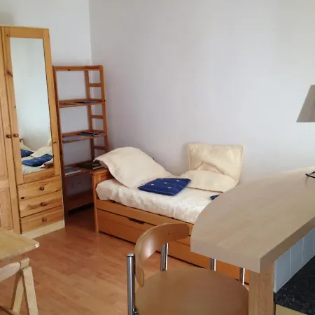 Joli Meuble + Parking En Sous Sol Apartman