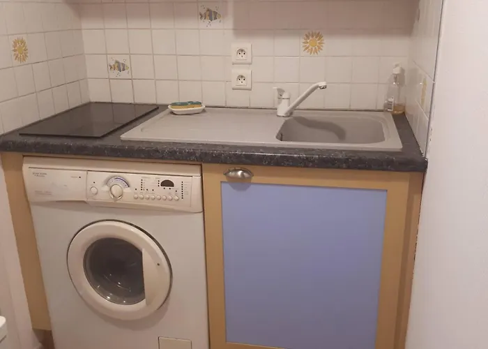 Joli Meublé + Parking En Sous Sol Appartamento